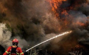 Los incendios forestales en España y Francia se estabilizan, pero no las altas temperaturas